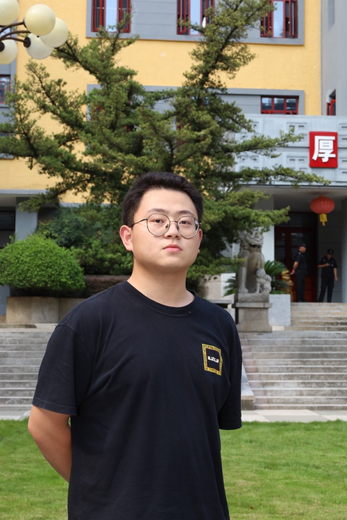 丁纪伟